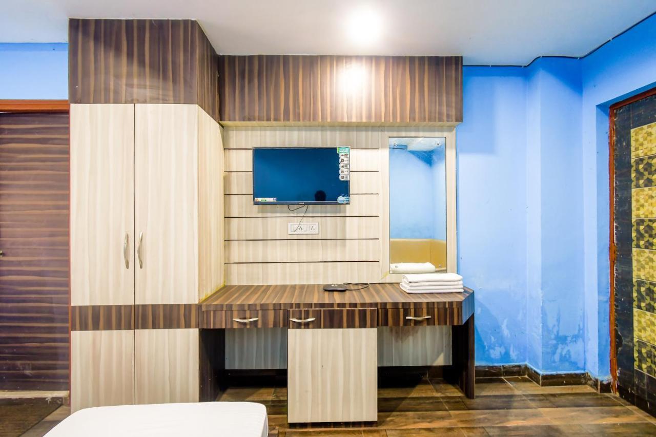 Hotel Blue Abedin Kolkata Exterior photo