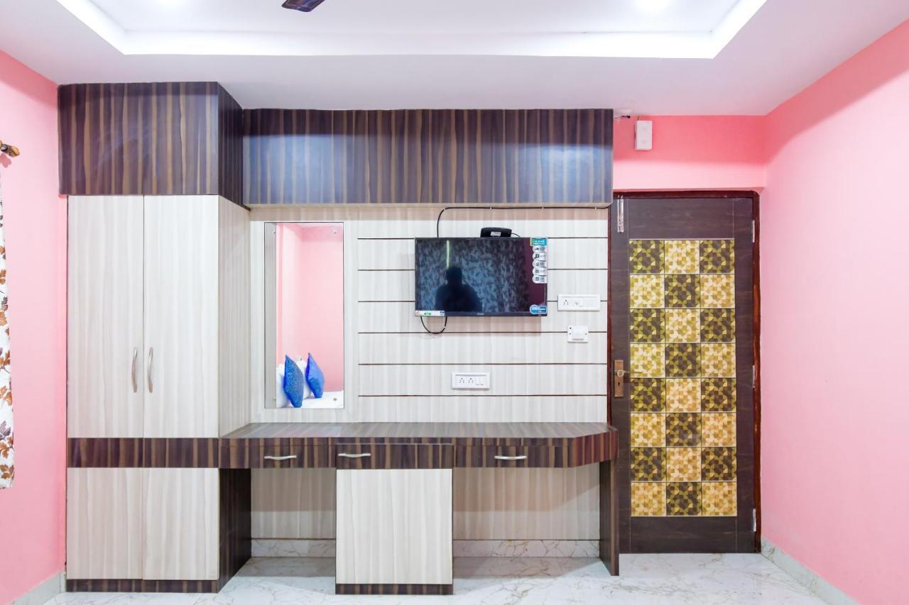Hotel Blue Abedin Kolkata Exterior photo
